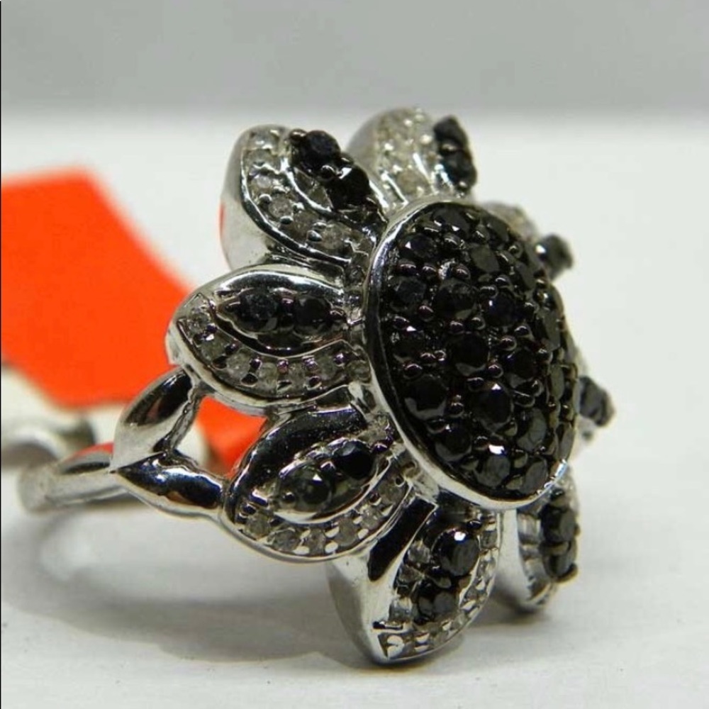 1CTW Black and White Diamond Flower Ring Size 7